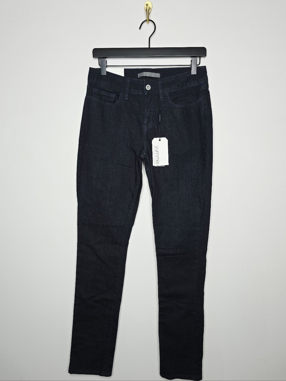 yummie By Heather Thomson Dark Rinse Straight Leg Jeans Size 29 NWT
